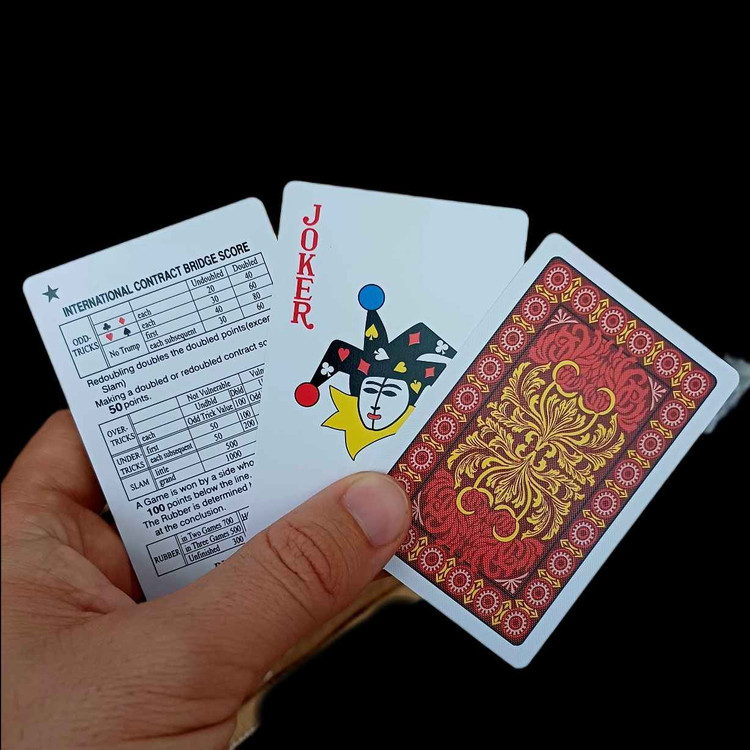 ورق-بازی-پاسور-۷۷۷-درجه-یک
